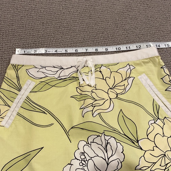 Ann Taylor Loft floral skirt - Picture 4 of 5